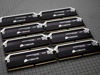 Corsair Dominator Platinum 8x8GB DDR4