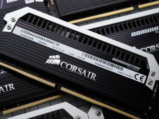 Corsair Dominator Platinum 8x8GB DDR4