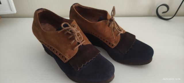 Zapatos de ante tricolor