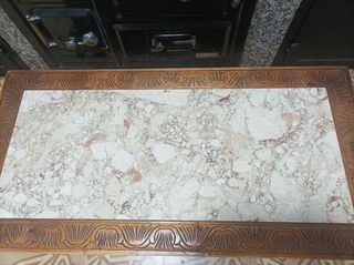 Mesa Antigua Madera tallada a mano.