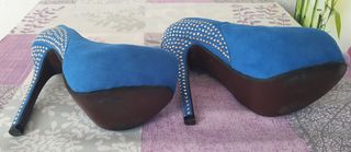Zapatos azules tacón alto y plataforma