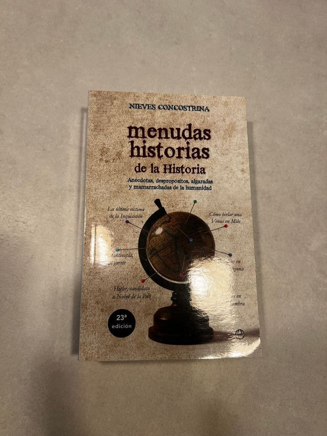Libro ''Menudas historias de la historia''