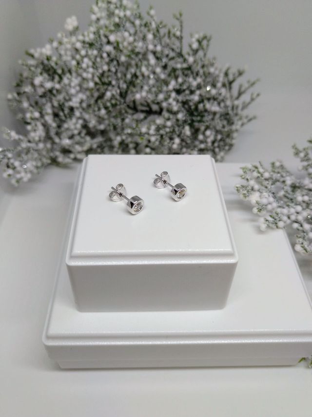 Pendientes oro blanco 750 mm., dormilonas diamante