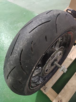 Llanta trasera Z900