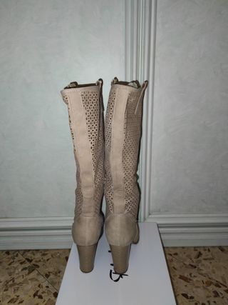 Stivali beige donna