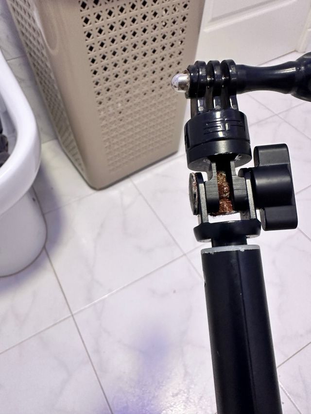 Palo selfi y arnes Gopro