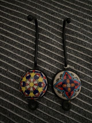 appendi i di porcellana decorati