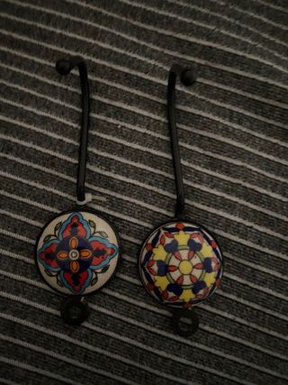 appendi i di porcellana decorati