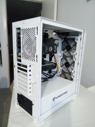 Ordenador sobre mesa/Contra reembolso 