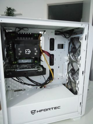 Ordenador sobre mesa/Contra reembolso 