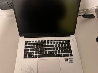 Portatil Huawei Matebook d15 AMD Rayzen 5 3500U