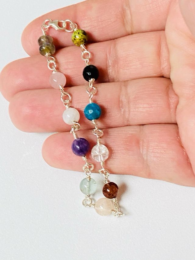 Pulsera con piedras preciosas y plata de ley 925