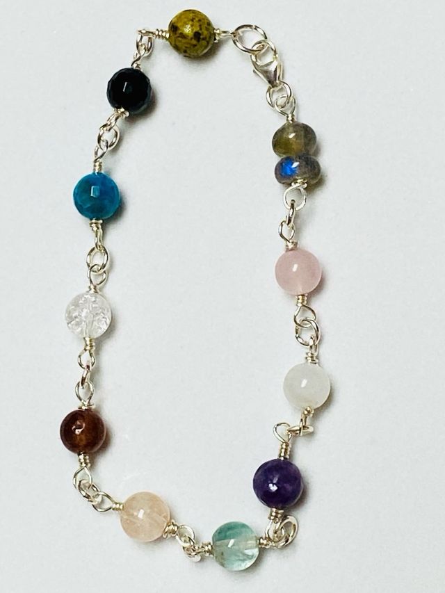 Pulsera con piedras preciosas y plata de ley 925