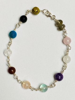 Pulsera con piedras preciosas y plata de ley 925