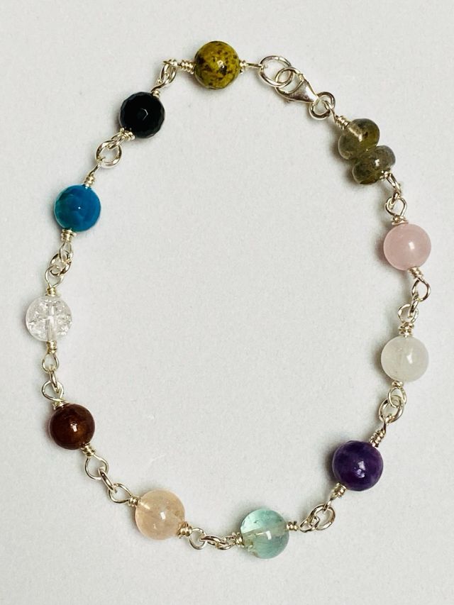 Pulsera con piedras preciosas y plata de ley 925