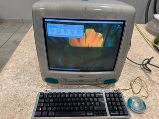 ordenador apple antiguo