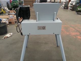 Partidora de almendras