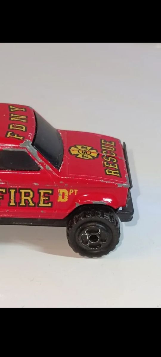 *TODOTERRENO 4X4 SONIC FLASHERS MAJORETTE 1/64