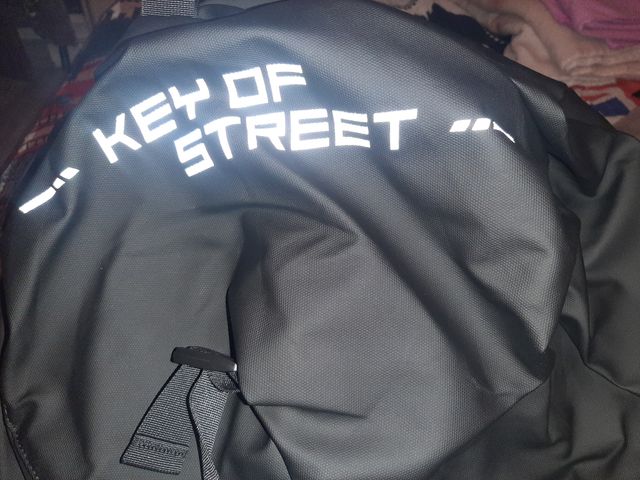 Mochila impermeable casco