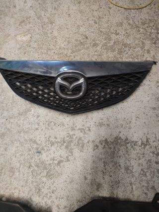 Rejilla delantera Mazda 6 2004