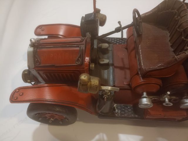 Camión de bomberos de metal