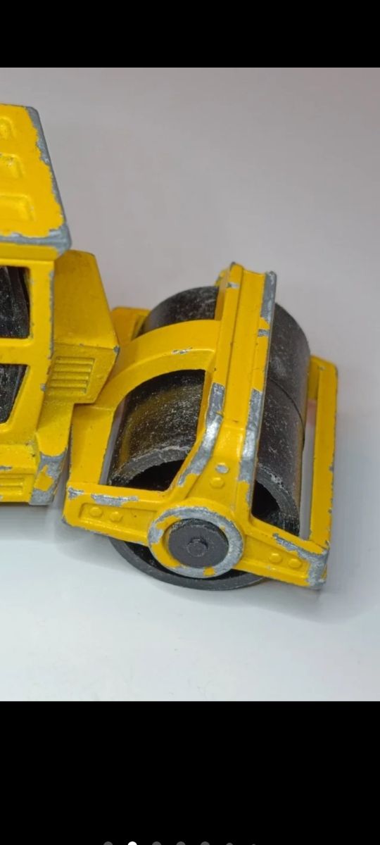 *MAQUINA APLANADORA MAJORETTE 1/64