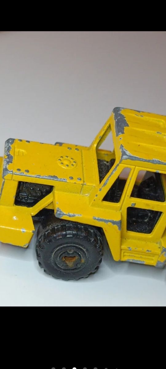 *MAQUINA APLANADORA MAJORETTE 1/64