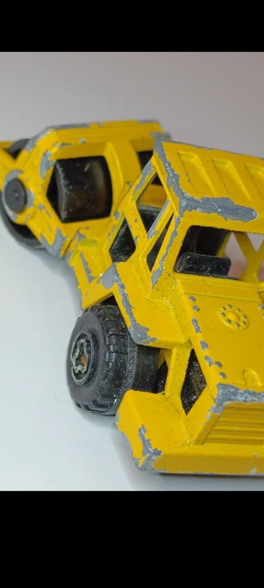 *MAQUINA APLANADORA MAJORETTE 1/64