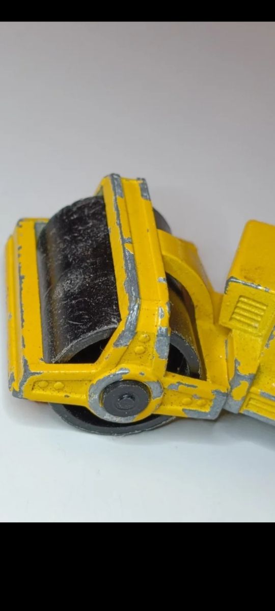 *MAQUINA APLANADORA MAJORETTE 1/64