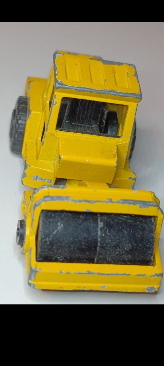 *MAQUINA APLANADORA MAJORETTE 1/64