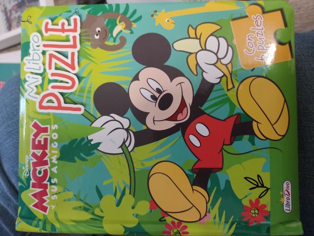 Puzzle libro de mickey y sus amigos