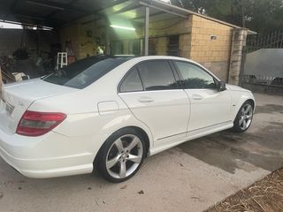 Mercedes-Benz Clase C 2010