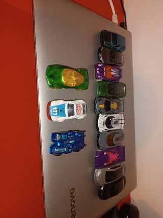 Pack de 13 coches de Hot Wheels