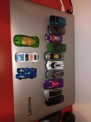 Pack de 13 coches de Hot Wheels