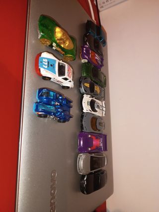 Pack de 13 coches de Hot Wheels