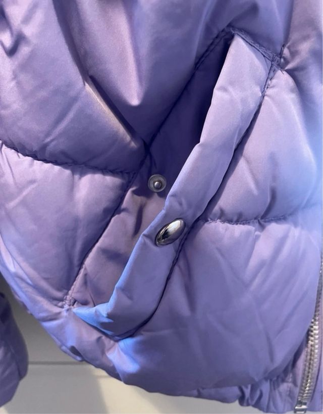 Plumífero lavanda del Bershka