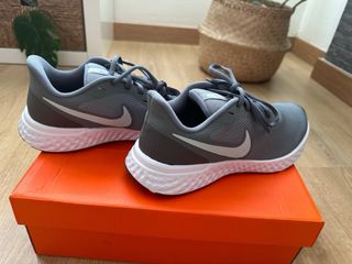 nike zapatillas ,talla 41 nuevas