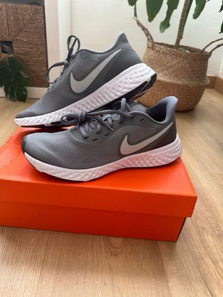 nike zapatillas ,talla 41 nuevas