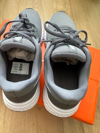 nike zapatillas ,talla 41 nuevas