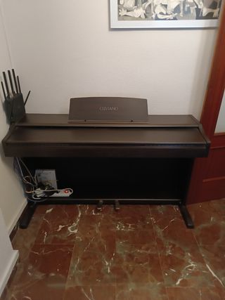 Piano electrónico casio