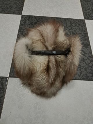 Gorro de zorro gris