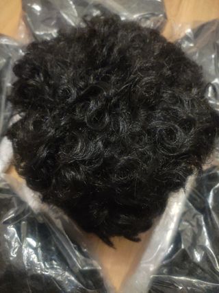 4 Pelucas rizos negras sin estrenar 4x15€