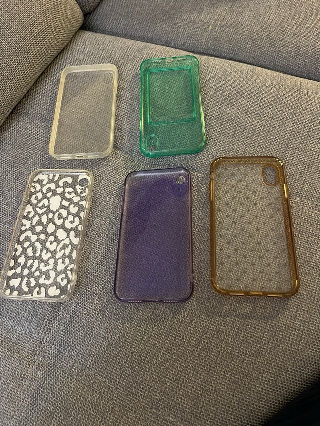 5 fundas IPHONE XR