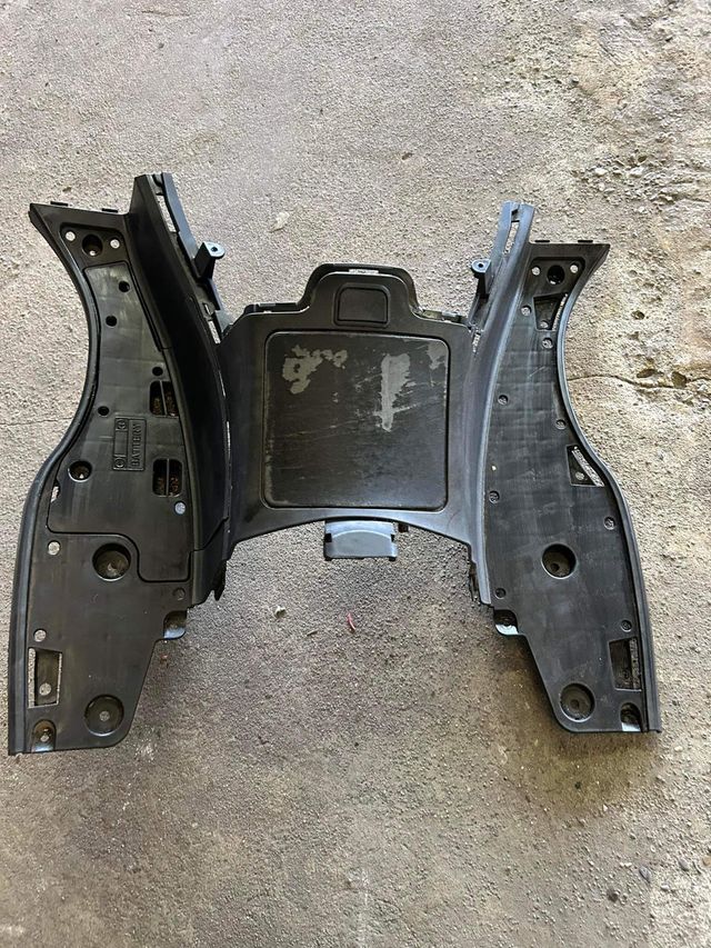 apoya pies suzuki burgman 125