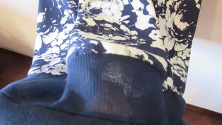 Vestito blu e bianco con trasparenze