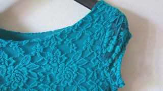 Vestito verde acqua con pizzo