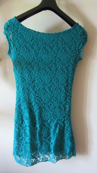 Vestito verde acqua con pizzo