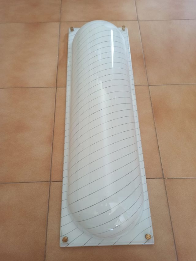 Plafón grande de cocina+ 2 fluorescentes.