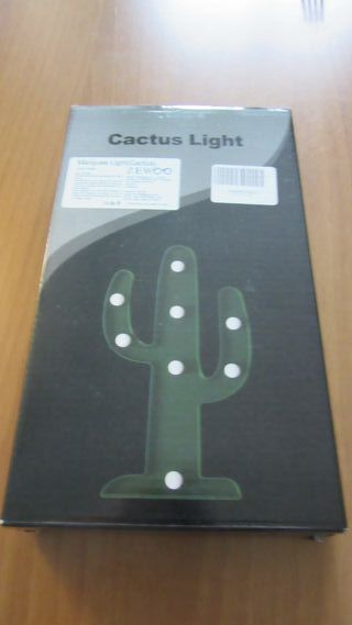 Lampada a forma di cactus