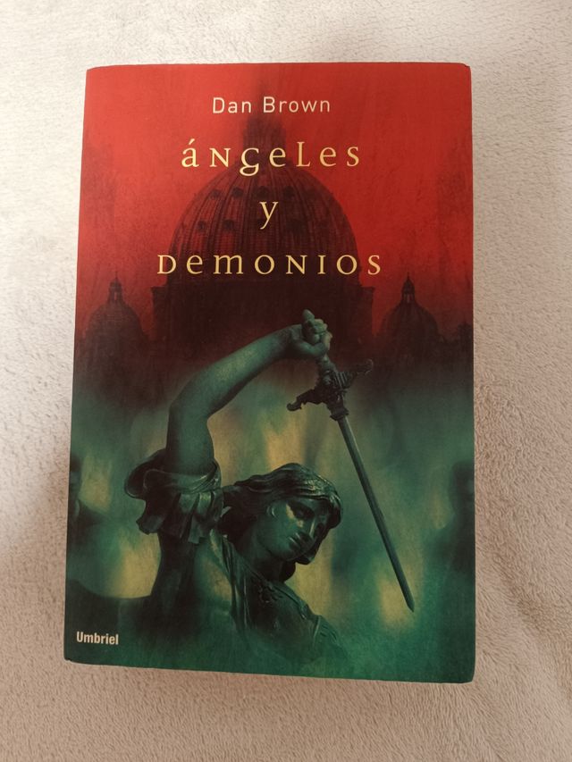 ANGELES Y DEMONIOS 